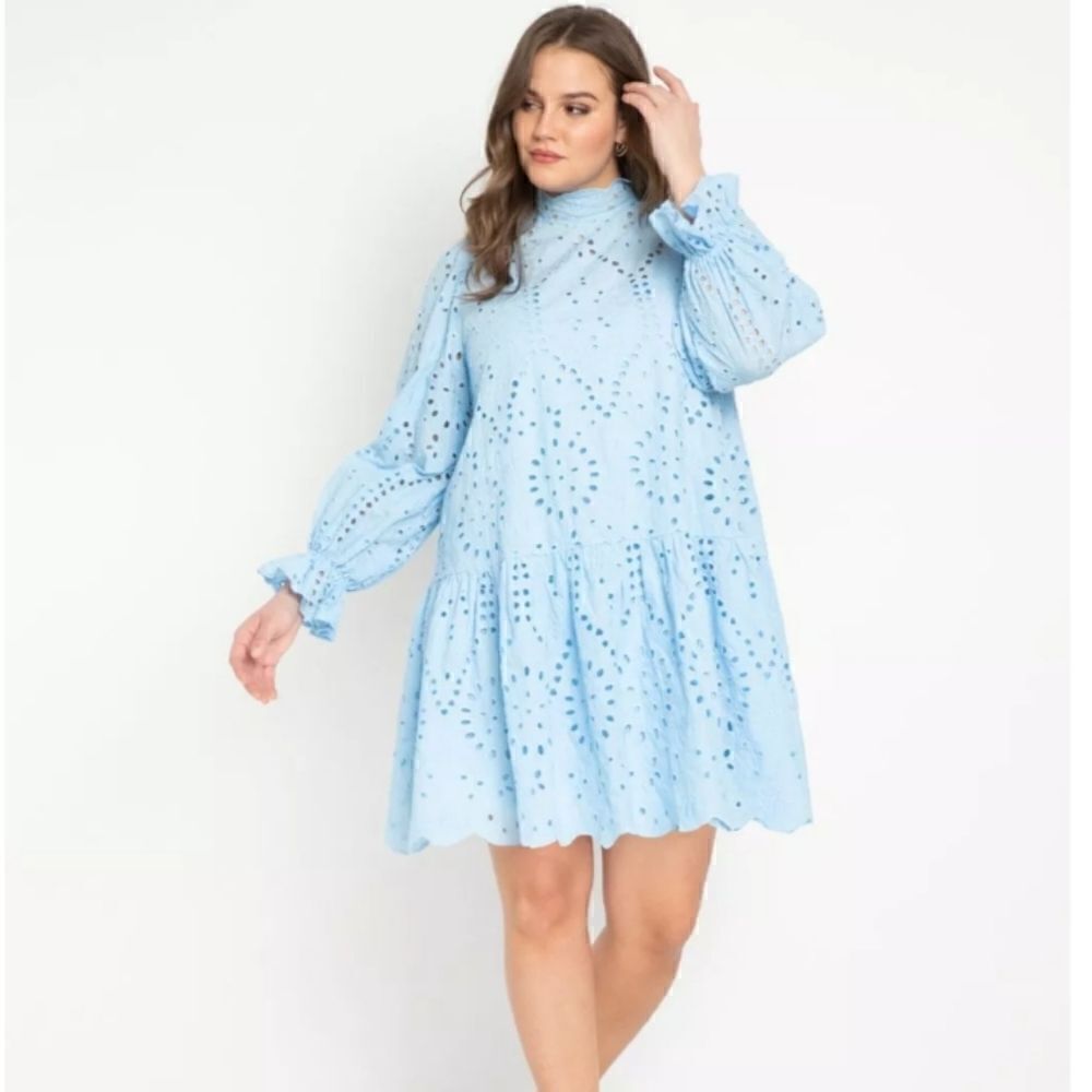 HP 09/03/22- Eyelet Easy Dress